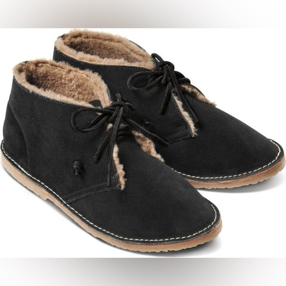 NWOT Beek Black Penguin Booties - Picture 1 of 11